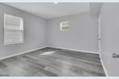 10 Walter Pl, Irvington, NJ 07111 - Photo 10