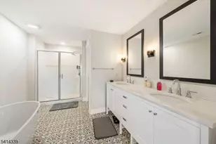 707 Station Rd, Dunellen, NJ 08812 - Photo 18