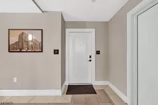 974 Summit Ave, Jersey City, NJ 07307 - Photo 6