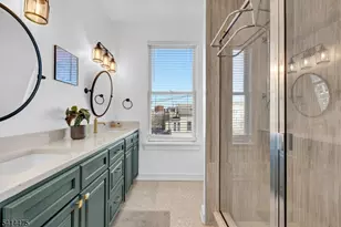 974 Summit Ave, Jersey City, NJ 07307 - Photo 32