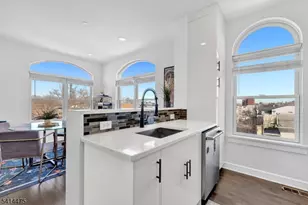 974 Summit Ave, Jersey City, NJ 07307 - Photo 20