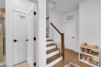 974 Summit Ave #401, Jersey City, NJ 07307 - Photo 30