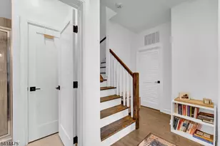 974 Summit Ave, Jersey City, NJ 07307 - Photo 30