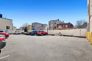 974 Summit Ave, Jersey City, NJ 07307 - Photo 44