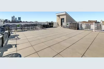 974 Summit Ave #401, Jersey City, NJ 07307 - Photo 40