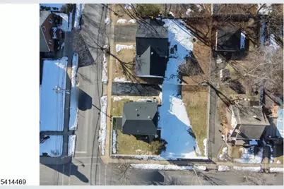 266 Elm Ave, Teaneck Township, NJ 07666 - Photo 20