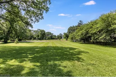 5 Canterbury Dr, Montclair, NJ 07042 - Photo 38