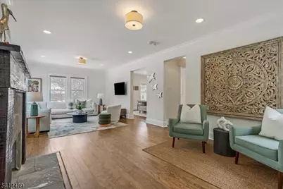 5 Canterbury Dr, Montclair, NJ 07042 - Photo 4