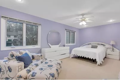 34 Stockton Ct, Parsippany, NJ 07950 - Photo 12