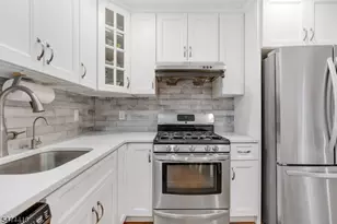 34 Stockton Ct, Parsippany, NJ 07950 - Photo 10