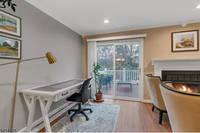 34 Stockton Ct, Parsippany, NJ 07950 - Photo 6