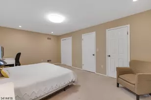 34 Stockton Ct, Parsippany, NJ 07950 - Photo 16