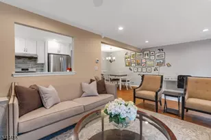 34 Stockton Ct, Parsippany, NJ 07950 - Photo 8