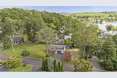 145 Schwarz Blvd, Jefferson Township, NJ 07849 - Photo 28