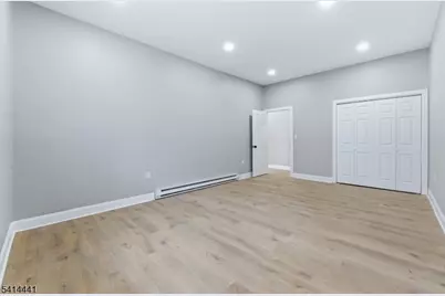 615 E 22nd St, Paterson, NJ 07514 - Photo 10
