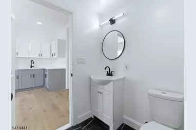 615 E 22nd St, Paterson, NJ 07514 - Photo 18