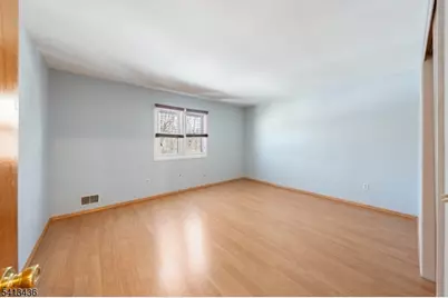 120 Parkside Dr, Union Township, NJ 07083 - Photo 14