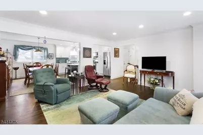 39 Park Ter #39, Caldwell, NJ 07006 - Photo 6