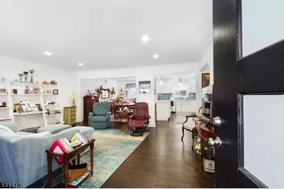 39 Park Ter #39, Caldwell, NJ 07006 - Photo 2