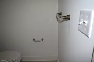 67 Veterans Wy, Morris Plains, NJ 07950 - Photo 16