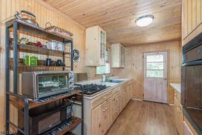 25 Lake Pochung Rd, Vernon, NJ 07461 - Photo 12