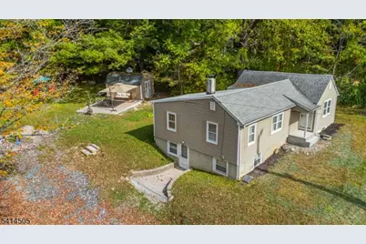 25 Lake Pochung Rd, Vernon, NJ 07461 - Photo 36