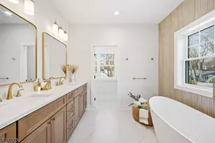 1 Breton Pl, Livingston, NJ 07039 - Photo 38