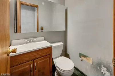 7 Manchester Dr, Hanover Township, NJ 07981 - Photo 16