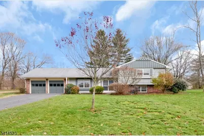 19 Jamestown Rd, Montgomery Township, NJ 08502 - Photo 1