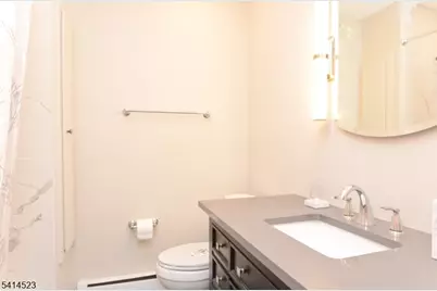 19 Jamestown Rd, Montgomery Township, NJ 08502 - Photo 18