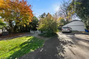 10-14 Almira, Bloomfield, NJ 07003 - Photo 16