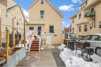 611 Stuyvesant Ave, Irvington, NJ 07111 - Photo 18