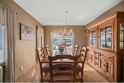 200 Page Ave, Lyndhurst Township, NJ 07071 - Photo 6