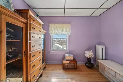 200 Page Ave, Lyndhurst Township, NJ 07071 - Photo 18