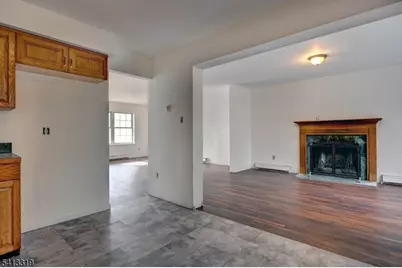 74 Camp Ln, Fairfield, NJ 07004 - Photo 14