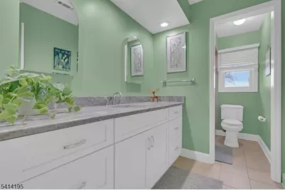 105 Newark Pompton Tpke #21, Pequannock Township, NJ 07440 - Photo 14