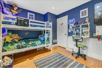 107 Valley View Trl, Sparta Township, NJ 07871 - Photo 10