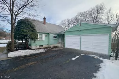 230 Macdonald Dr, Wayne, NJ 07470 - Photo 2