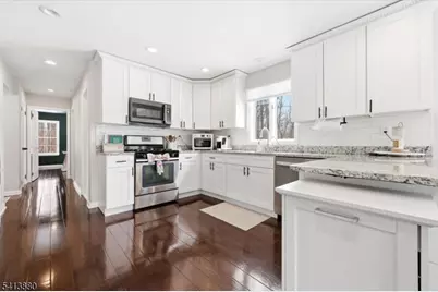 79 Melrose Dr, Chester, NJ 07930 - Photo 10