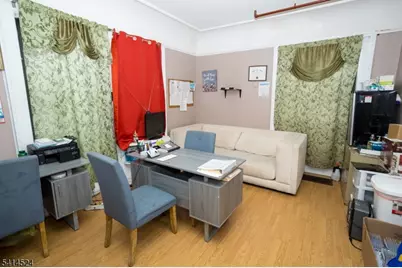 146 S Munn Ave, East Orange, NJ 07018 - Photo 8