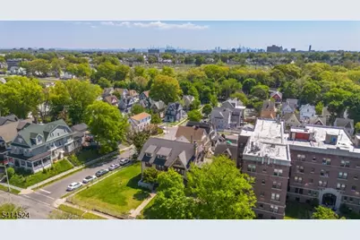 146 S Munn Ave, East Orange, NJ 07018 - Photo 34