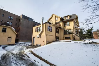 146 S Munn Ave, East Orange, NJ 07018 - Photo 2