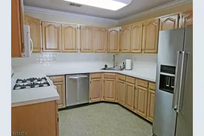 428 Azalea Terrace, Branchburg Township, NJ 08876 - Photo 4