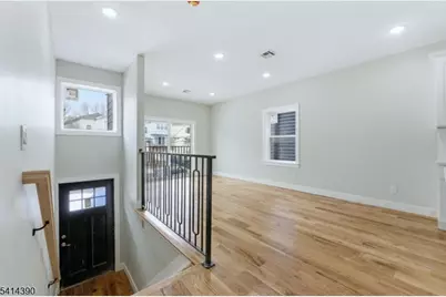 44 Milford Ave, Newark, NJ 07108 - Photo 4