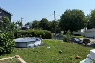 137 23rd Ave, Paterson, NJ 07513 - Photo 2