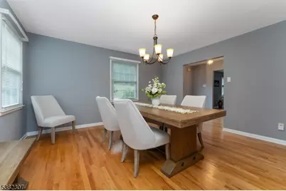 25 Fawn Dr, Raritan Township, NJ 08822 - Photo 12