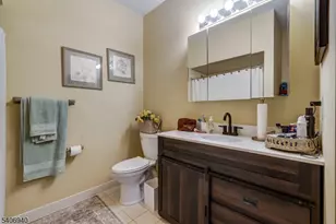 6411 Richmond Rd, West Milford, NJ 07480 - Photo 16