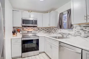 352A N Oraton Pkwy, East Orange, NJ 07017 - Photo 10