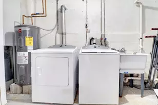 352A N Oraton Pkwy, East Orange, NJ 07017 - Photo 16