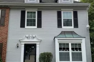 24 Albury Way, North Brunswick Township, NJ 08902 - Photo 2